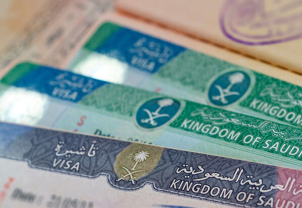 تأشيرة الزيارة العائلية هتأثر على آلاف العائلات